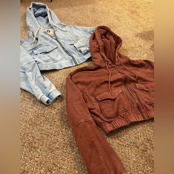 Urban Outfitters Cropped Zip Hoodies - Picture 3 of 5